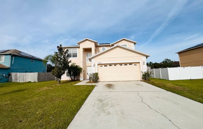 Beautiful 4 Bedroom Home in Maple Chase – Cypress Woods, Poinciana, FL