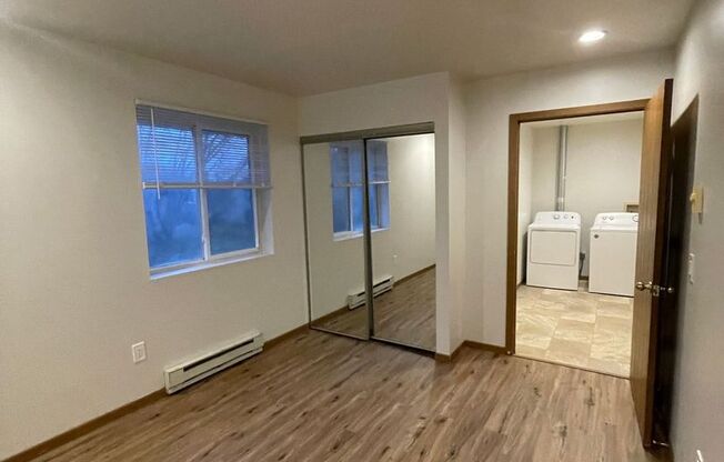 3 beds, 2 baths, 950 sqft, $1,175, Unit Unit 7