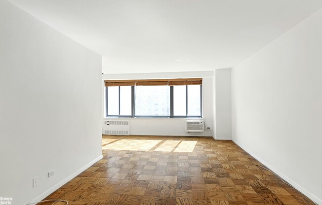382 Central Park W