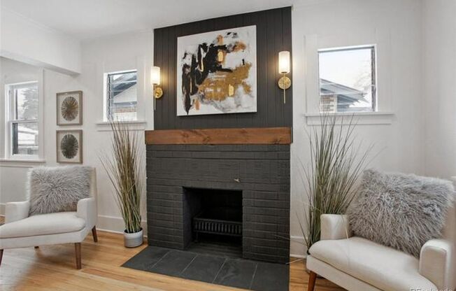 Updated 3-Bed Bungalow | Finished Basement + Garage + Renovated Backyard