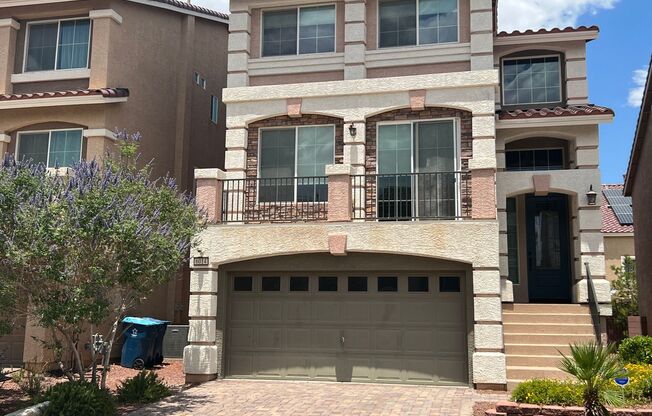 5 beds, 3.5 baths, $2,695