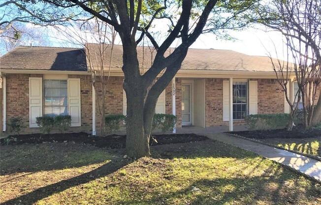 1502 W SPG CRK PKWY