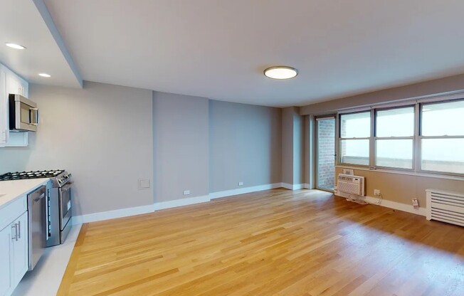 378 GREENWICH ST