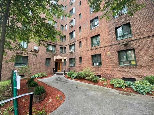 1 bed, 1 bath, 640 sqft, $1,750, Unit 5G