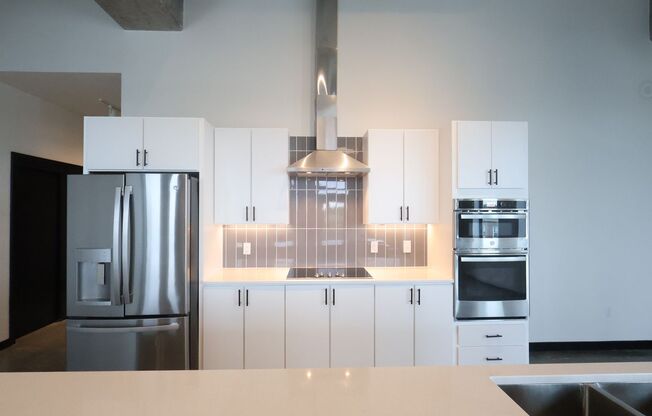 1 bed, 1 bath, 1,386 sqft, $2,600, Unit 401