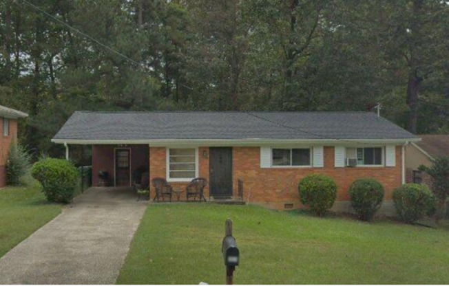 3 bed and 1 bath in Fulton!