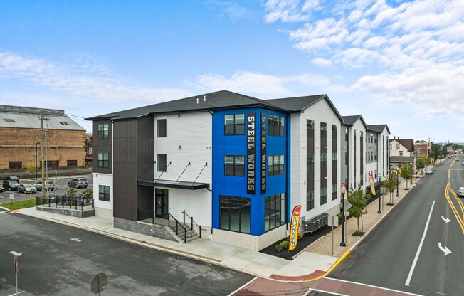 Steel Works Apartments - Contemporary & Spacious Studio/1-Bedroom Apartments