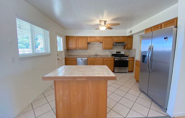 4 beds, 2 baths, $1,635