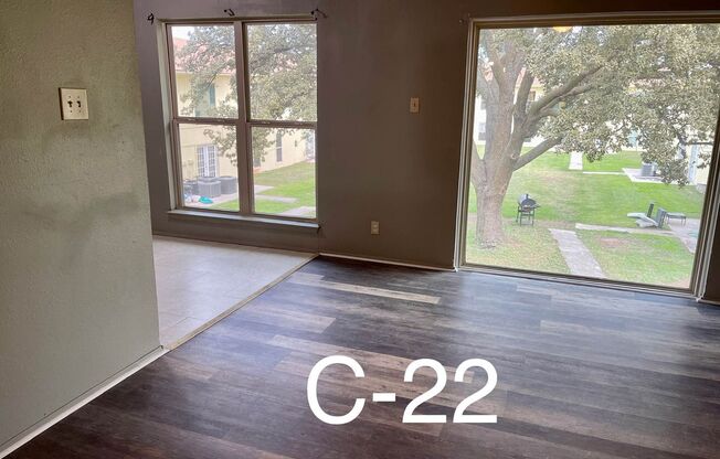 1 bed, 1 bath, $555, Unit C-22