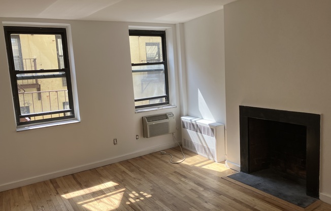 Studio, 1 bath, $3,350, Unit 113-5DF