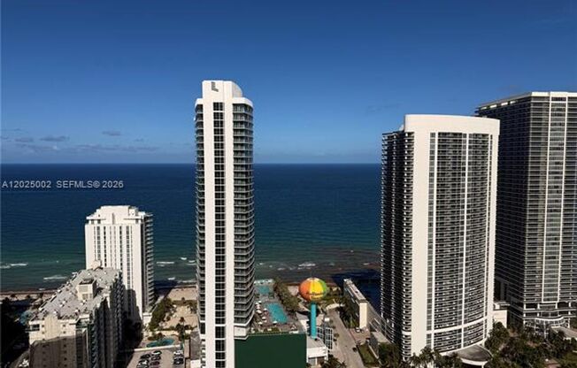 2 beds, 2 baths, $5,000, Unit # T 3509