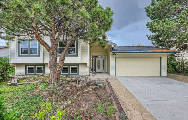 7649 SAFARI CIR