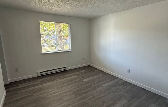 2 beds, 1 bath, 750 sqft, $1,295, Unit 3863