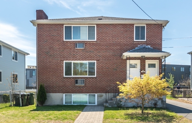 50 WALTHAM ST