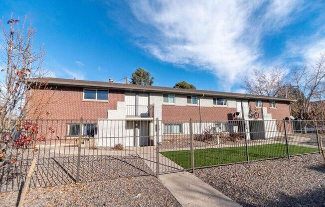 Cozy & Convenient Urban Living in Denver