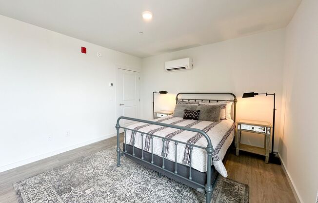 2 beds, 2 baths, 1,150 sqft, $1,995, Unit 402