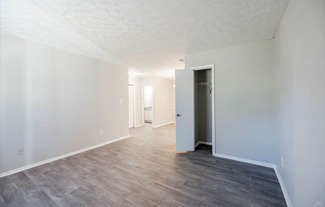 1 bed, 1 bath, 612 sqft, $895, Unit H094