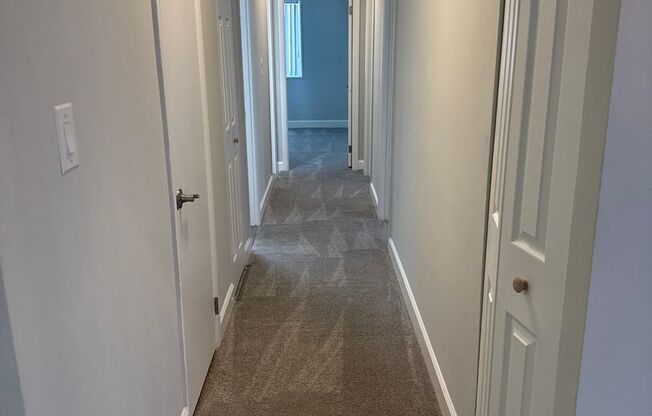 3 beds, 2 baths, 1,300 sqft, $2,400, Unit 3335 #102