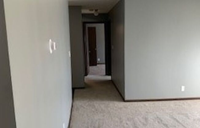 2 beds, 1 bath, 1,155 sqft, $1,530, Unit 171