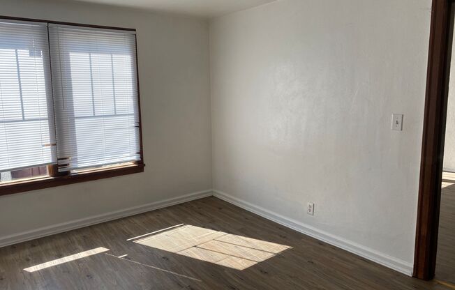 4 beds, 1 bath, $1,200, Unit 11202 (Upper)