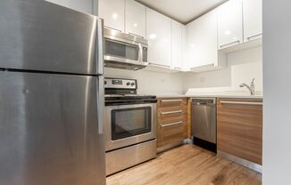 IMPRESSIVE! High-Quality 1 Bed in Edgewater