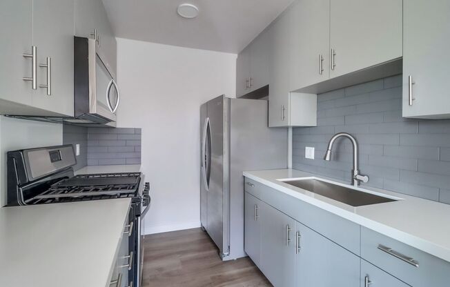 1 bed, 1 bath, $2,750, Unit E