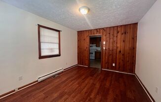 2 beds, 1 bath, $850