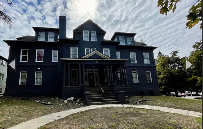 1125 W 11th Ave - 14 Unit