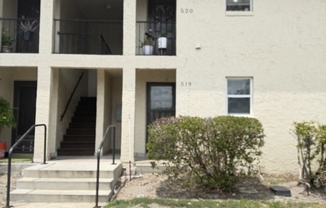 519 E SAN SEBASTIAN CT