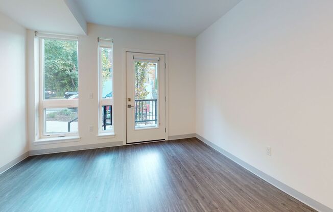 Studio, 1 bath, 343 sqft, $1,305, Unit 114