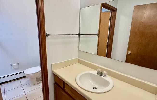 2 beds, 1 bath, 900 sqft, $1,295, Unit 4