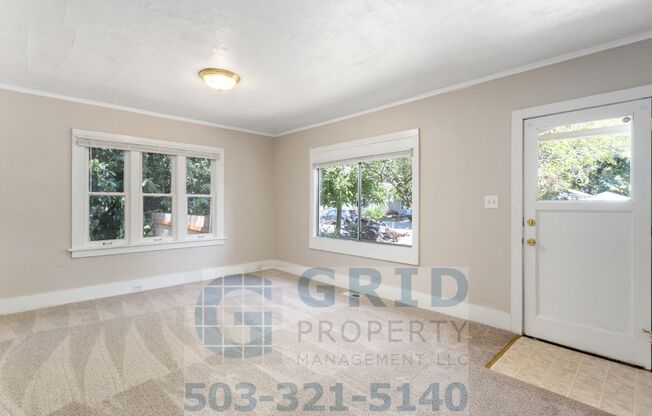 2 Bedroom Home Available in Southeast Woodstock Neighborhood!