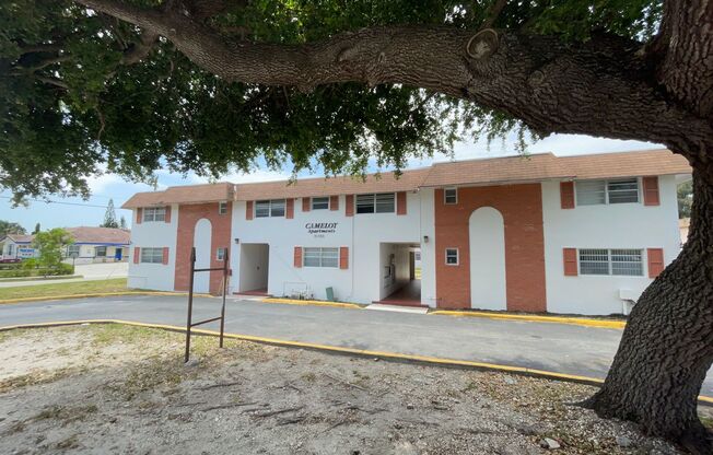 Charming One (1) bedroom One (1) bathroom For Rent Now