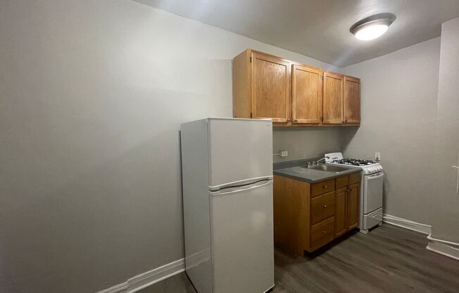 1 bed, 1 bath, 500 sqft, $1,650, Unit 801