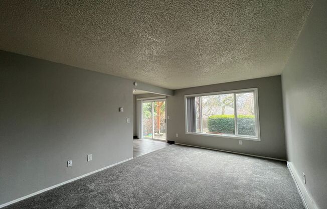 2 beds, 1 bath, 850 sqft, $1,495, Unit 05