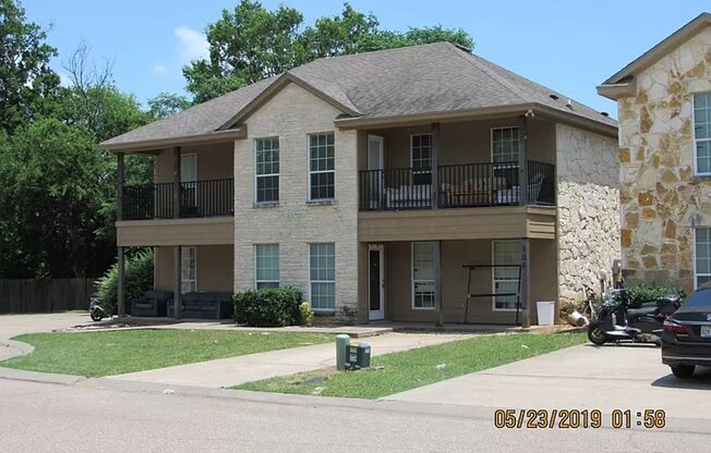 5/5 Duplex Near Baylor Campus!