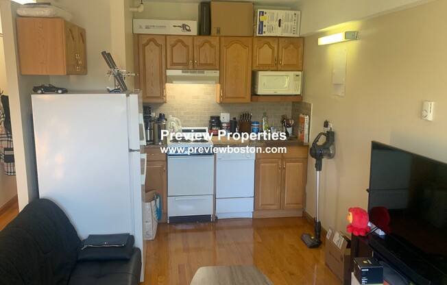 1110 COMMONWEALTH AVE