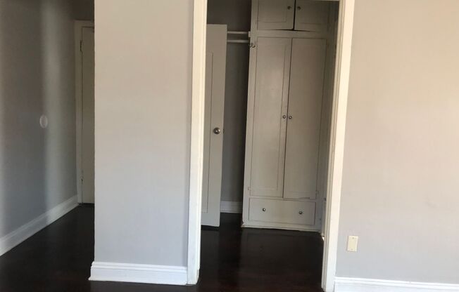 Studio, 1 bath, 275 sqft, $1,359, Unit 103