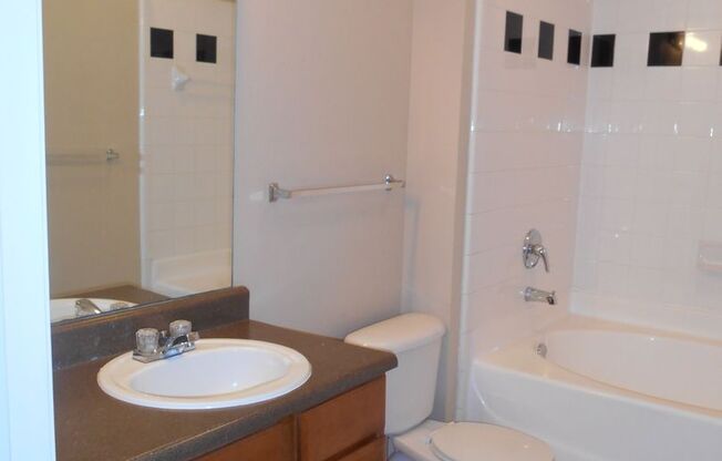 3 beds, 2 baths, 1,447 sqft, $1,524, Unit 0505