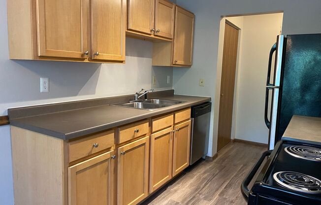 1 bed, 1 bath, 700 sqft, $1,195, Unit 1950208