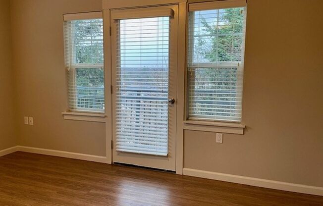 1 bed, 1 bath, 450 sqft, $1,199, Unit 409