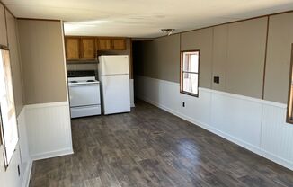 3 beds, 1.5 baths, $900