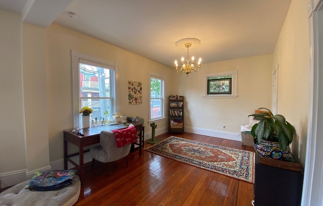 63 BAKERSFIELD ST