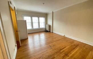 Studio, 1 bath, $825, Unit 304