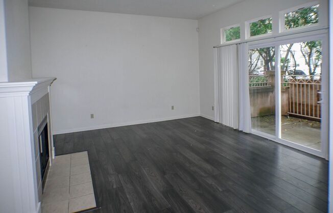 3 beds, 2.5 baths, 1,752 sqft, $4,695, Unit 1525 Hornblend Street