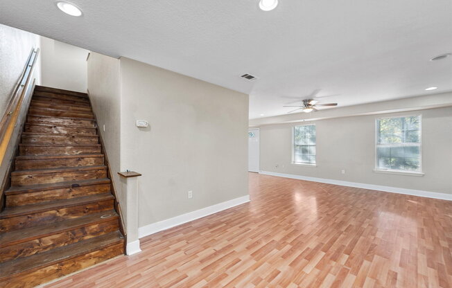 1728 CONNORVALE RD
