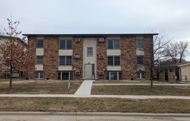 2 bedroom, 1 bath condo in La Porte City