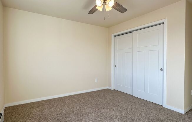 2 beds, 1 bath, 1,032 sqft, $1,350, Unit RO 10101-43
