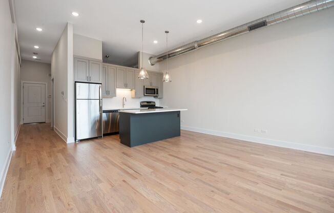 Top Floor 1 Bed 1 Bath Pet Friendly New Construction in Lincoln Square, Parking Included