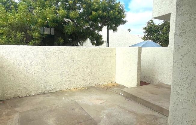 Great townhome in Del Cerro!
